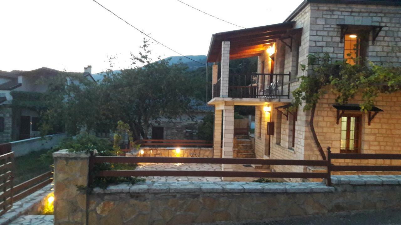 Hostal To Archontiko Tis Nikis Ioánina Exterior foto